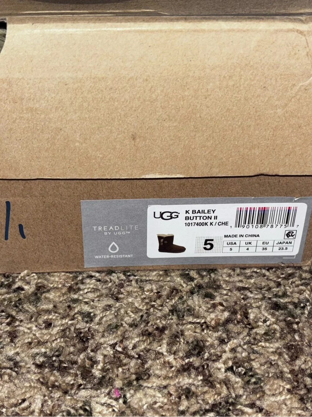UGG Bailey Button II 